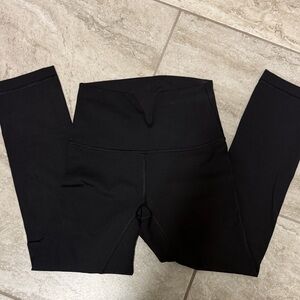 Lululemon Athletica Black Capris